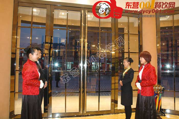 山东东营美食海鲜_海鲜美食图片_北海外沙海鲜美食岛(3)
